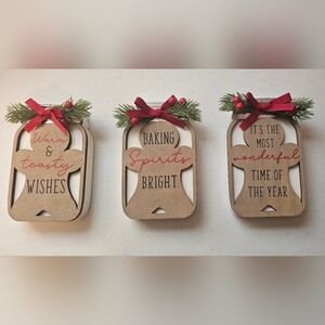 Christmas Wooden Shelf Sitter Set with Red Accents. NWT. Size is 6"x4"x1".